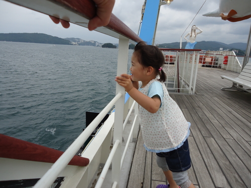 鳥羽湾めぐりとイルカ島 船に乗ってイルカ島へ 子どもが喜ぶことがたくさん詰まった島 の体験レポート Kids Play キッズプレイ