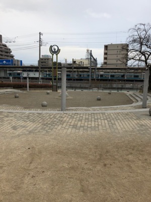 北原公園 駅のホームから見える 綺麗な公園 電車好きにはたまらない公園 の体験レポート Kids Play キッズプレイ