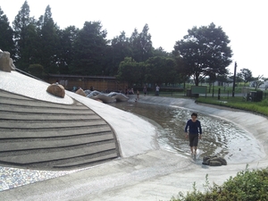舎人公園 監視人さんもいる安心のジャブジャブ池 の体験レポート Kids Play キッズプレイ