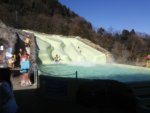 箱根小涌園ユネッサン 真冬の屋外プール 寒い でも快感 の体験レポート Kids Play キッズプレイ