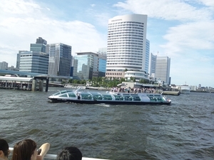 東京の違った風景が楽しめる「水上バス 浅草営業所」
