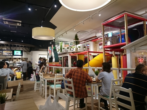 スタジオカフェ富士見店 カフェでくつろぎながら子供が遊べる の体験レポート Kids Play キッズプレイ